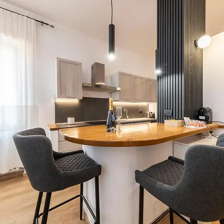 Ng L'acquedotto Πανσιόν Όλμπια