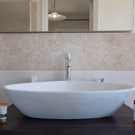 Ng L'acquedotto Πανσιόν Όλμπια