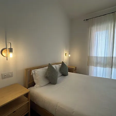 Ng L'acquedotto Πανσιόν